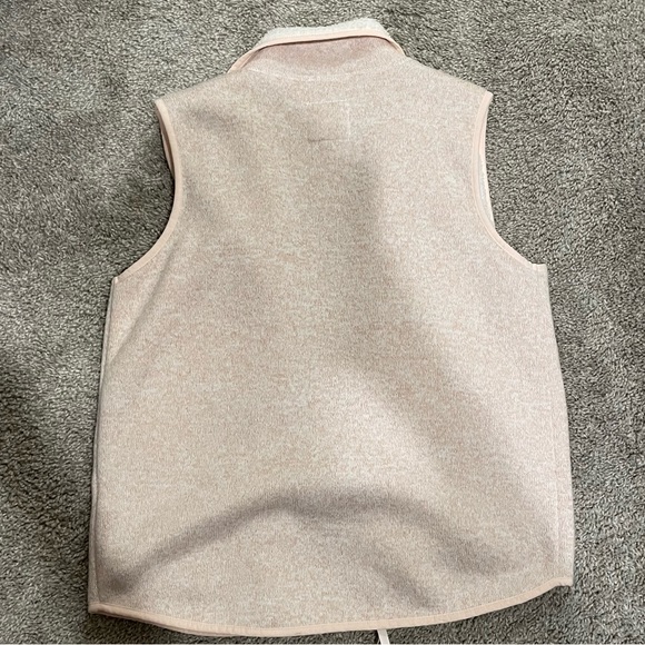 Pink zipper vest. White sherpa lined. - Picture 3 of 3